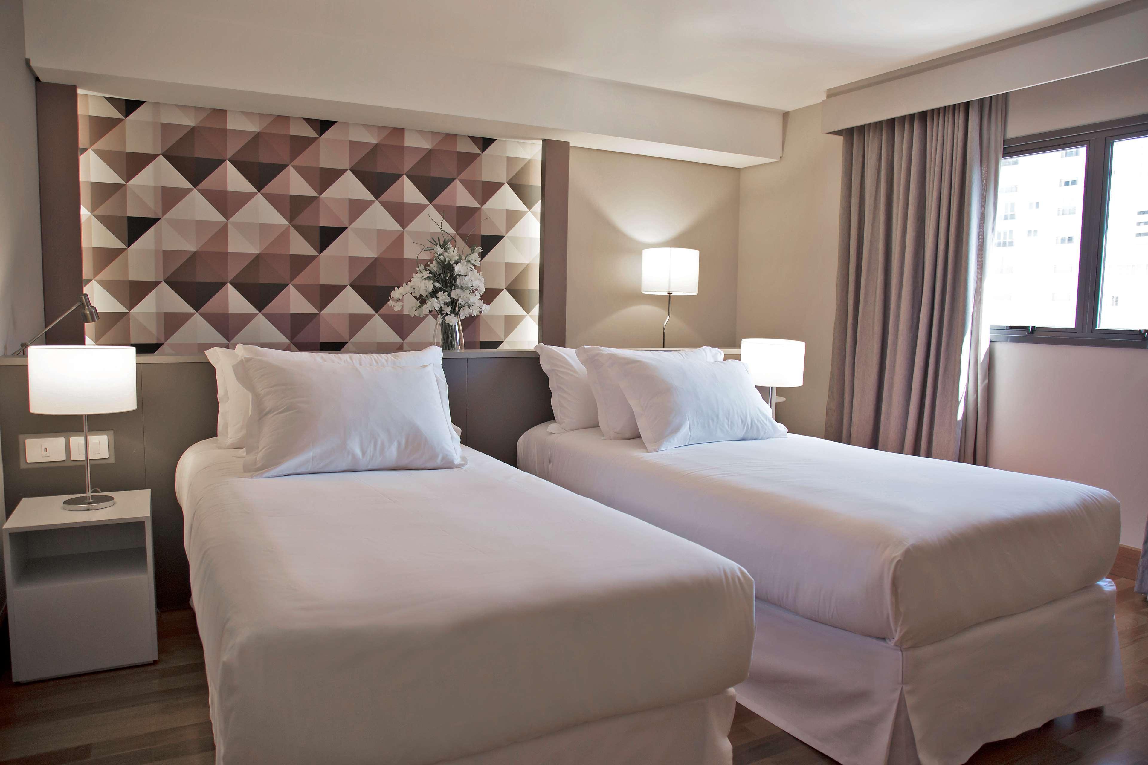 Nh Curitiba The Five Hotel Luaran gambar