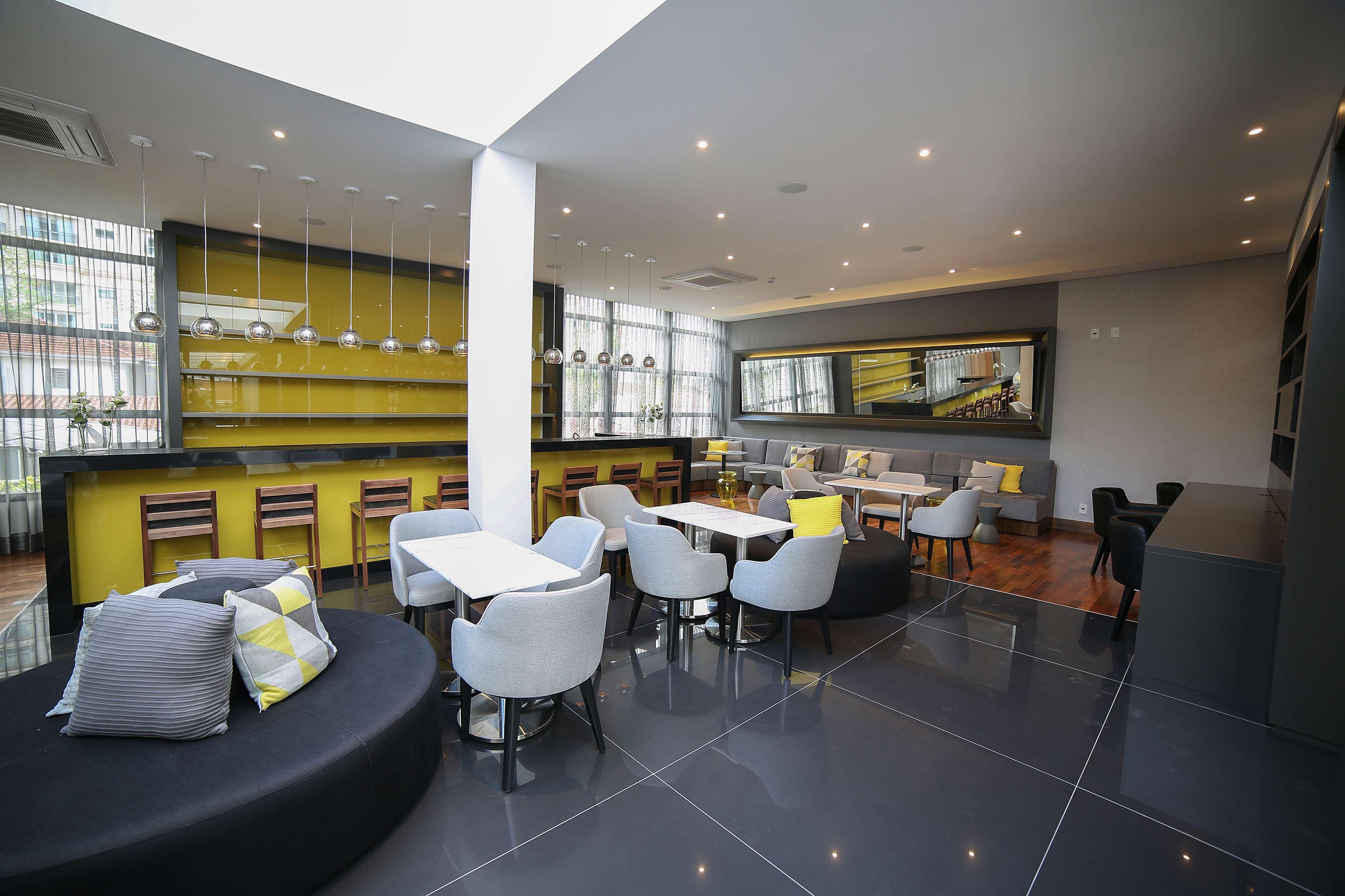 Nh Curitiba The Five Hotel Luaran gambar