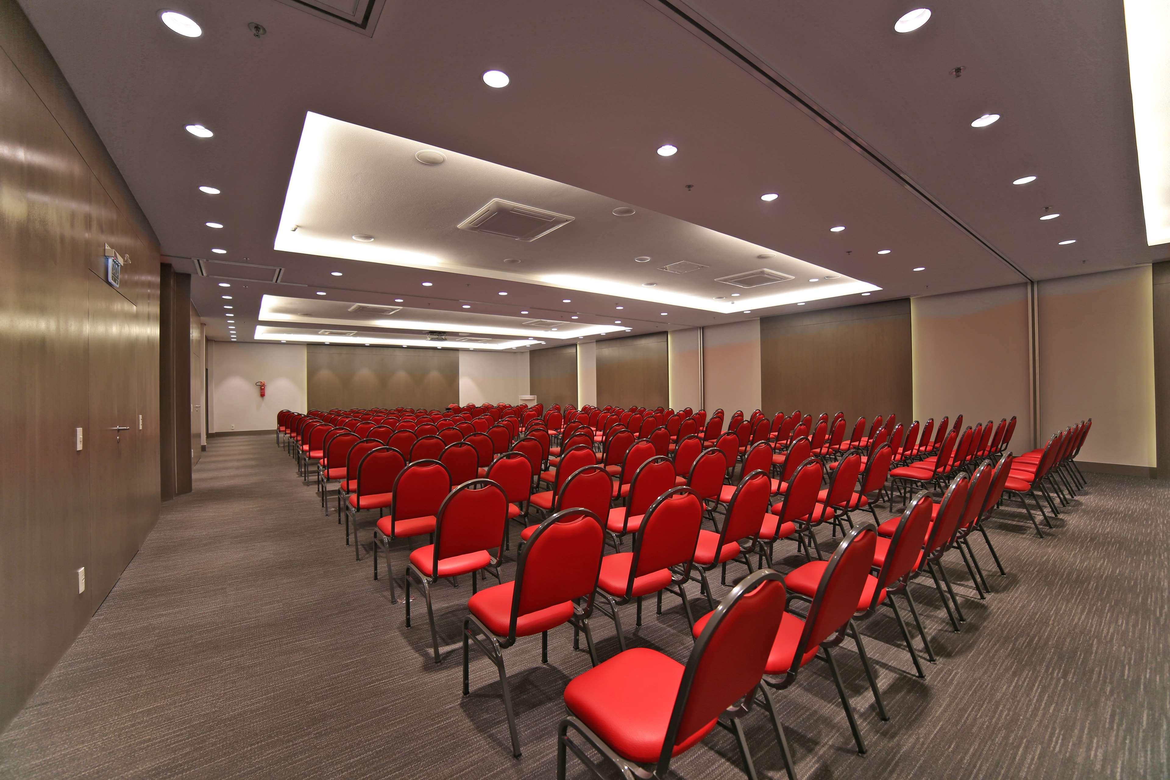 Nh Curitiba The Five Hotel Luaran gambar