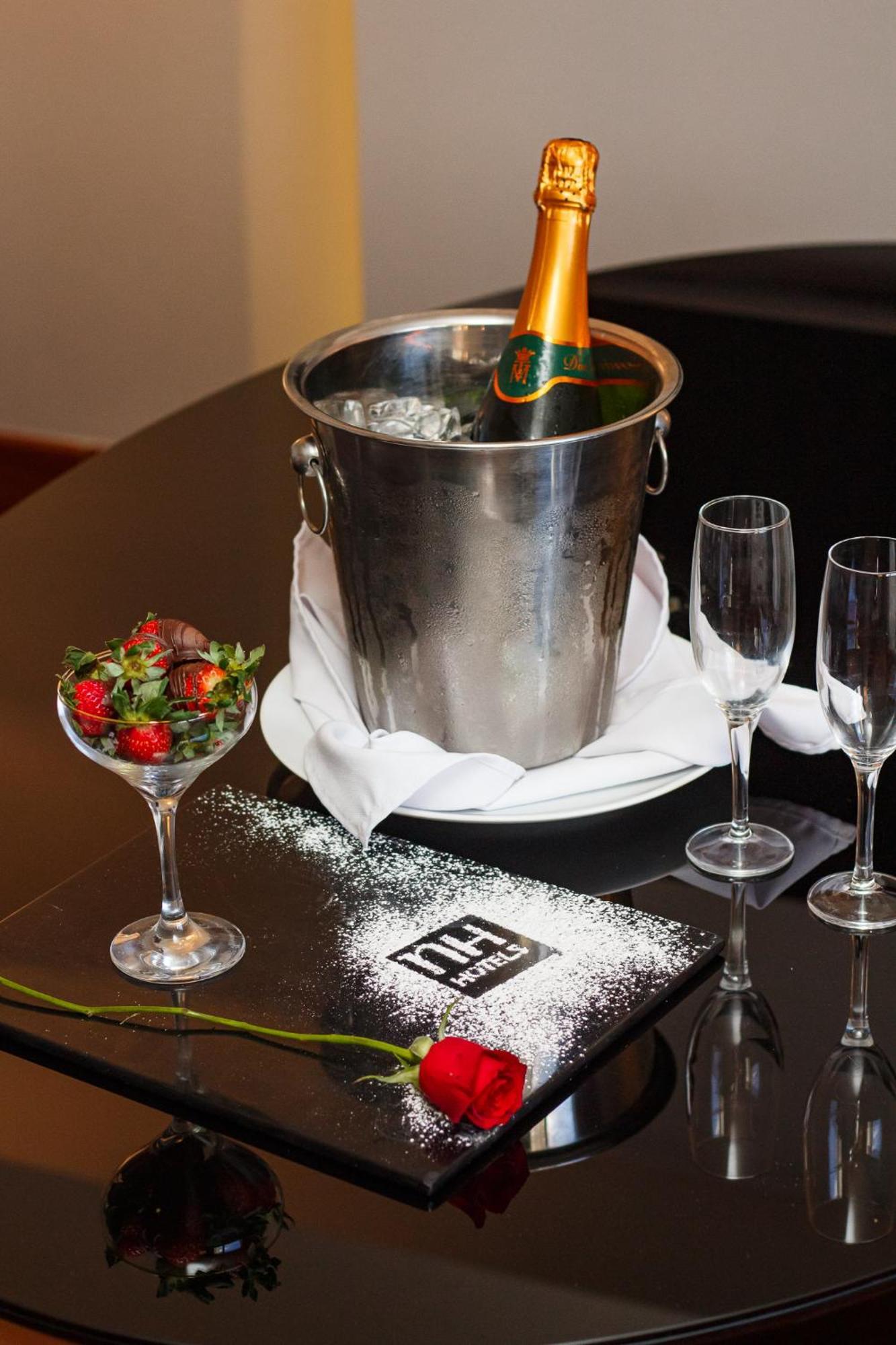 Nh Curitiba The Five Hotel Luaran gambar